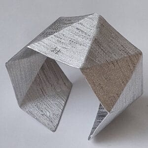 GEOMETRIKUS KARKÖTŐ ALUMÍNIUMBÓL