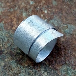 LETISZTULT DESIGN GYŰRŰ ALUMÍNIUMBÓL