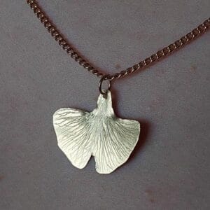 GINGKO BILOBA MEDÁL ARANY SZÍNŰ LÁNCON