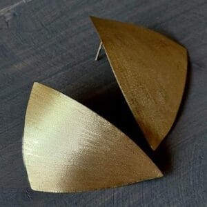 GEOMETRIKUS FÜLBEVALÓ SÁRGARÉZBŐL