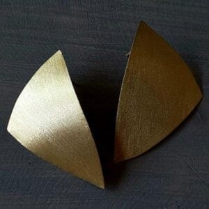 GEOMETRIKUS FÜLBEVALÓ SÁRGARÉZBŐL