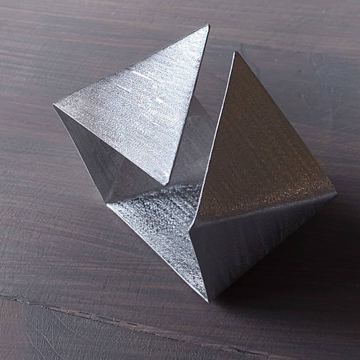 DESIGN KARKÖTŐ ALUMÍINUMBÓL