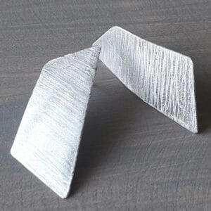 MINIMÁL DESIGN FÜLBEVALÓ ALUMÍNIUMBÓL