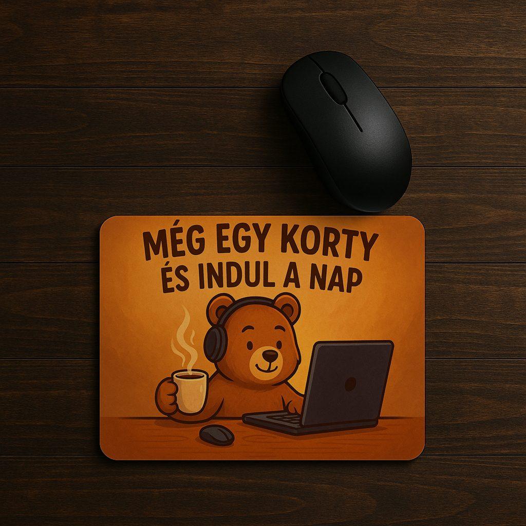 Maci egérpad – még egy korty és indul a nap