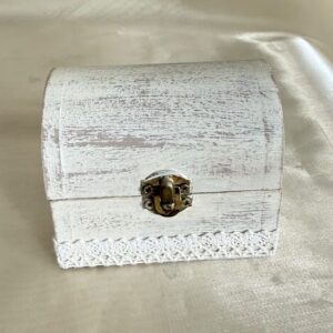 Vintage gyűrűtartó dobozka, kincsesláda forma, drapp