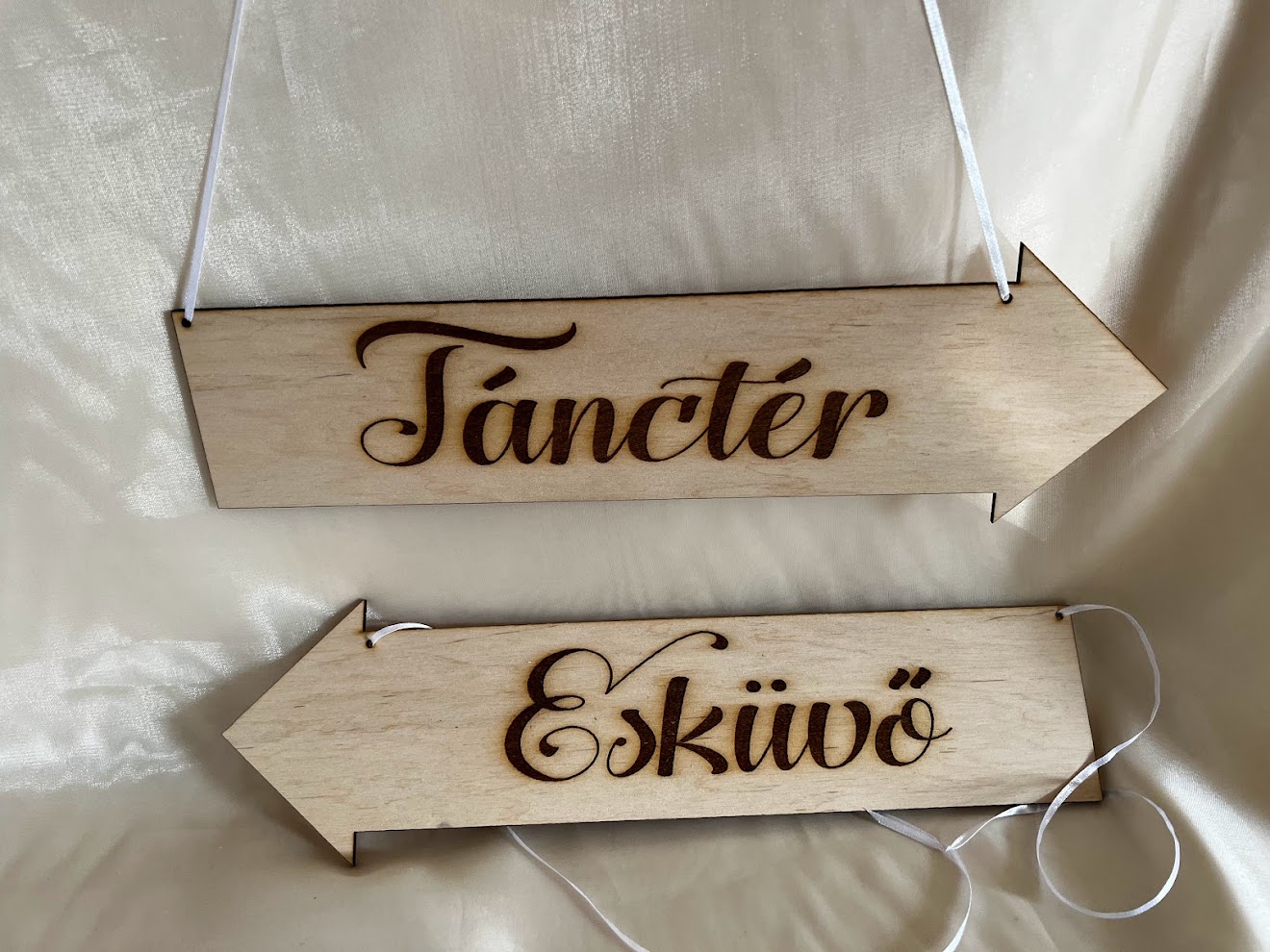 Esküvői irányító nyilak