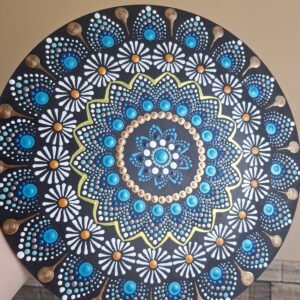 3 lábú mandala mintás asztalka 35 cm