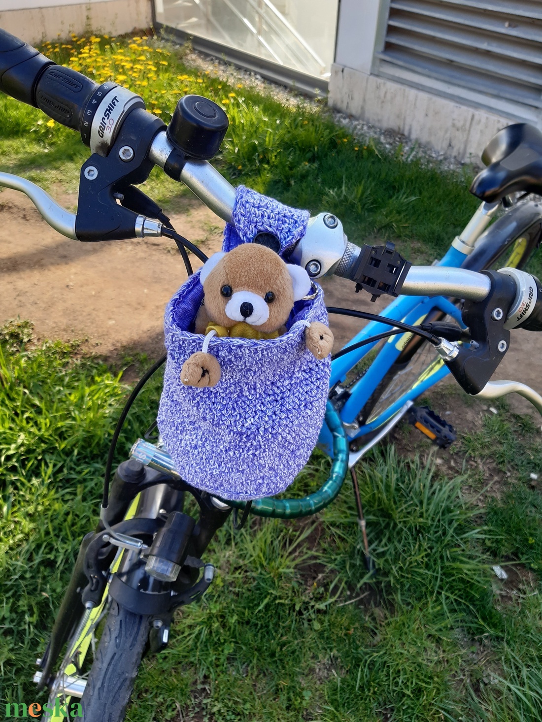 Horgolt gyerekkosár, tároló, rollerre