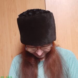 Téli bundás női sapka