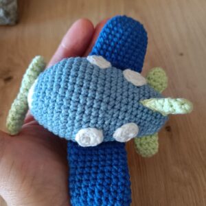 Horgolt repülőgép 10 cm