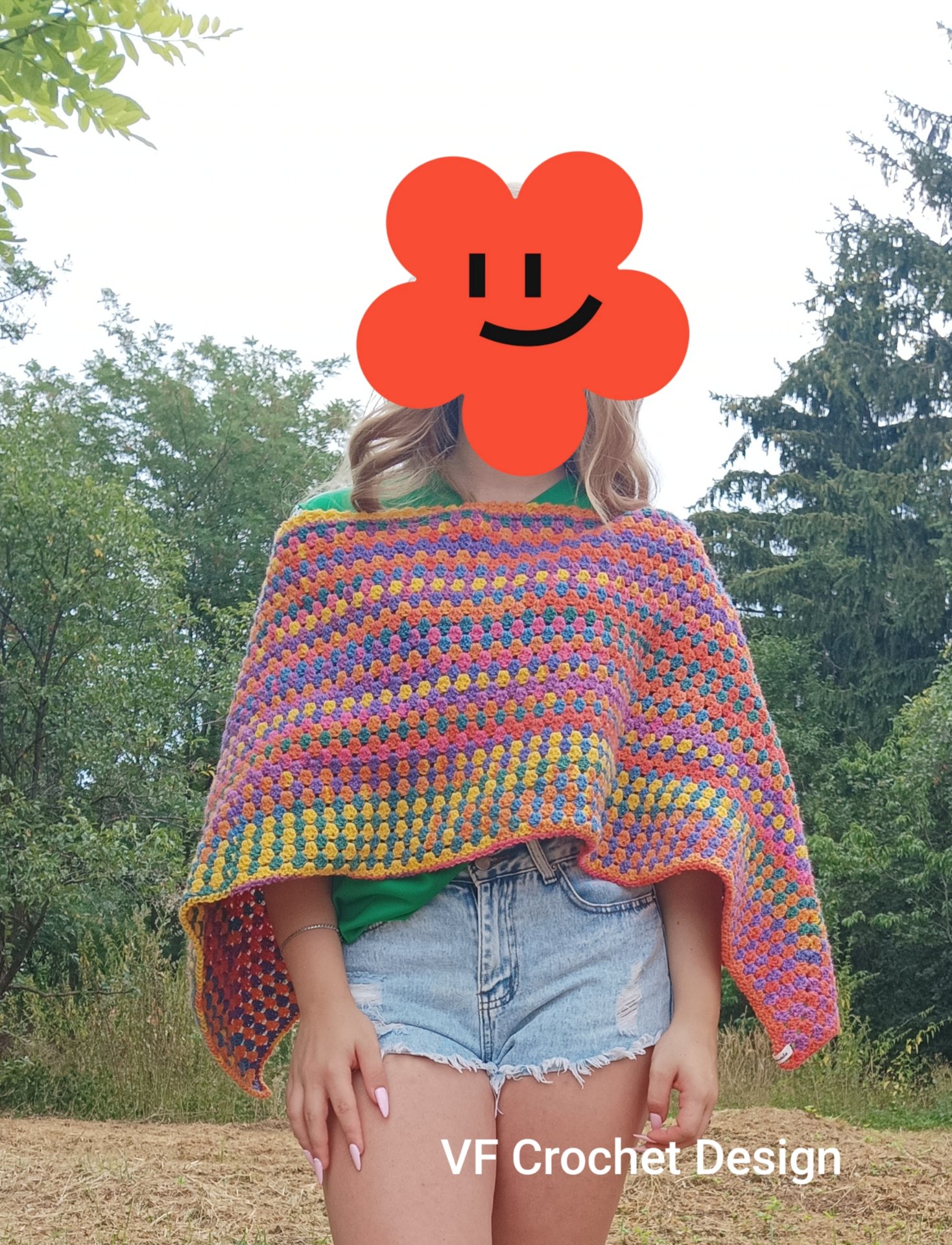 Horgolt nagyikockás poncsó