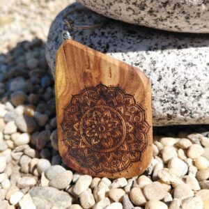 Mandala No-002.Egyedi fa gravírozott kulcstartó.