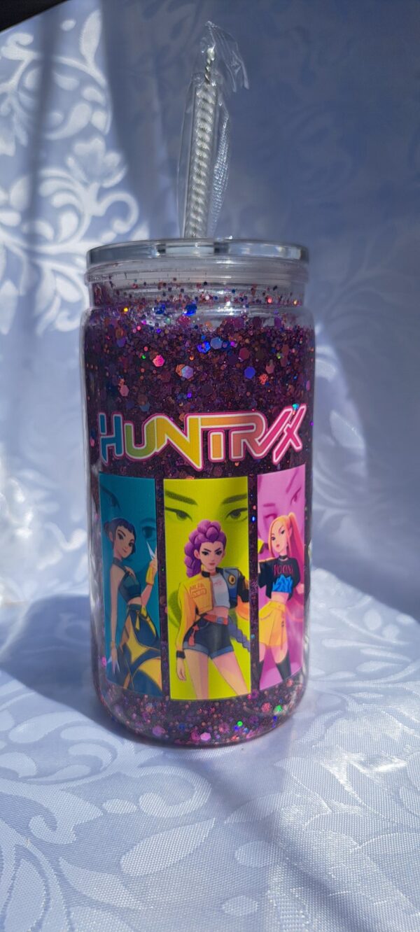Huntrix / Demon Hunters Hógömb pohár- 500ml