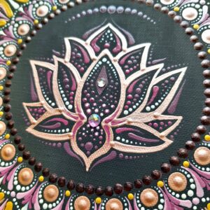 Lótusz egyedi pontozott mandala