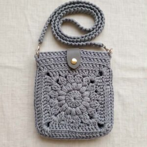 ZIBO Go horgolt crossbody táska – szürke