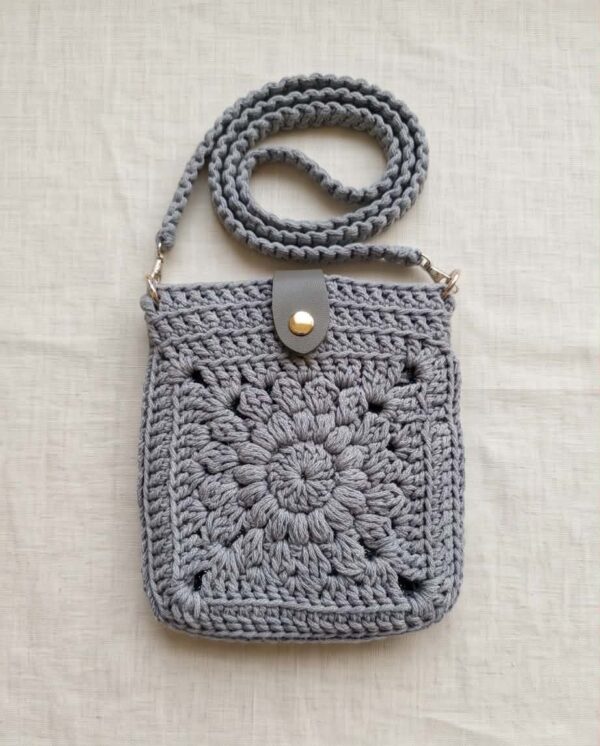 ZIBO Go horgolt crossbody táska – szürke