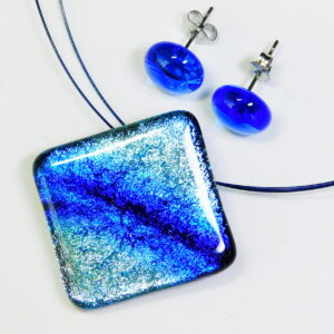 Ezüst kék csíkos dichroic üveg ékszerszett