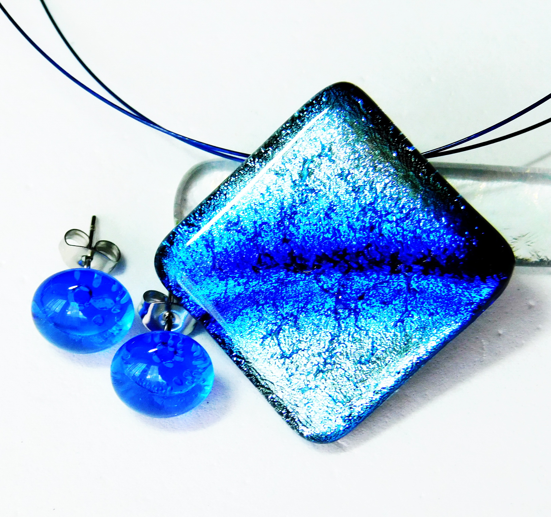 Ezüst kék csíkos dichroic üveg ékszerszett