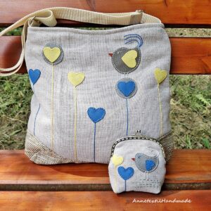 Crossbody táska és fém keretes pénztárca szívvirágos, madaras applikált táskaszett