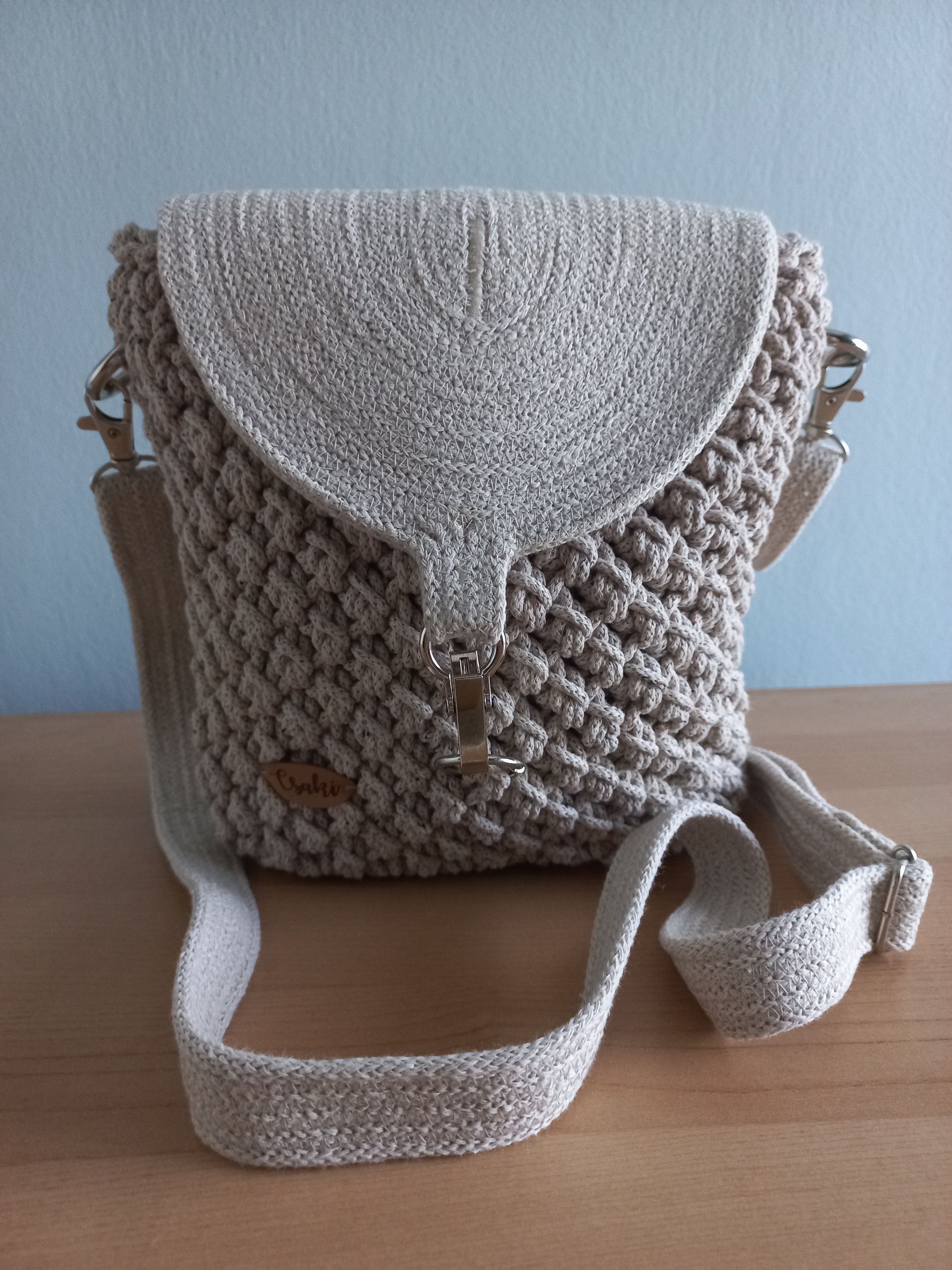 horgolt crossbody táska utazáshoz
