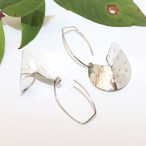 Bevágott kör, női ezüst fülbevaló pár (EF.147)