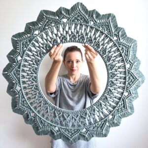 Óriás makramé mandala falidísz, 80 cm átmérőjű egyedi fali dekoráció