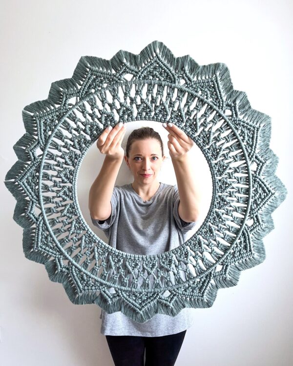 Óriás makramé mandala falidísz, 80 cm átmérőjű egyedi fali dekoráció