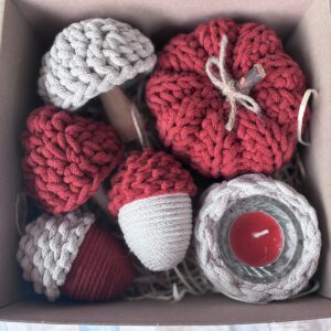 Horgolt őszi díszdoboz – BORDÓ HARMÓNIA