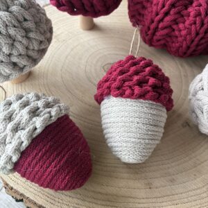Horgolt őszi díszdoboz – BORDÓ HARMÓNIA