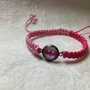 🦇💗 Mini Hős – Egyedi Batman makramé karkötő ✨