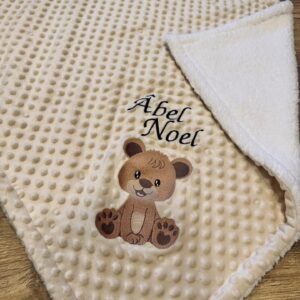 Hímzett Babatakaró – maci fiú mintával