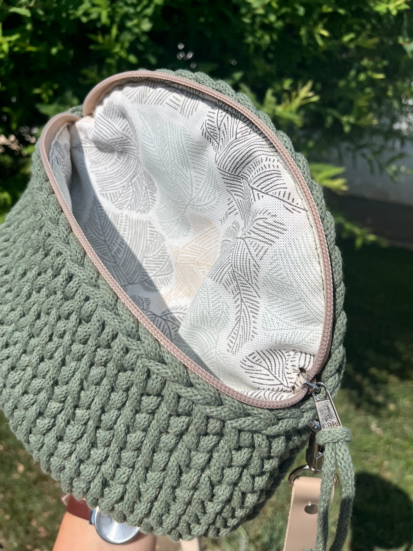 Horgolt crossbody táska