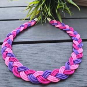 Lila – pink – magenta fonott paracord nyaklánc