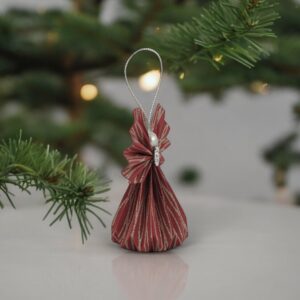 Bordó és ezüst színű papírangyalka PANEZ0001