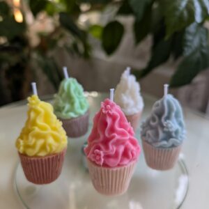 Mini cupcake gyertya csomag – 5 db-os szett, választható színekben (8 cm)