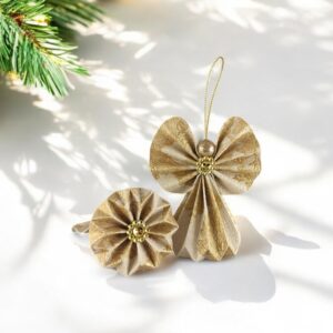 Arany, beige színű papírangyalka PANAR0084