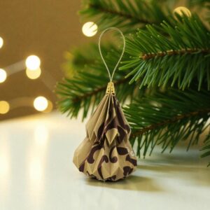 Kis fenyő origami dísz pezsgő és bordó KF007