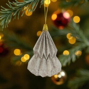 Kis fenyő origami dísz beige és fehér KF011
