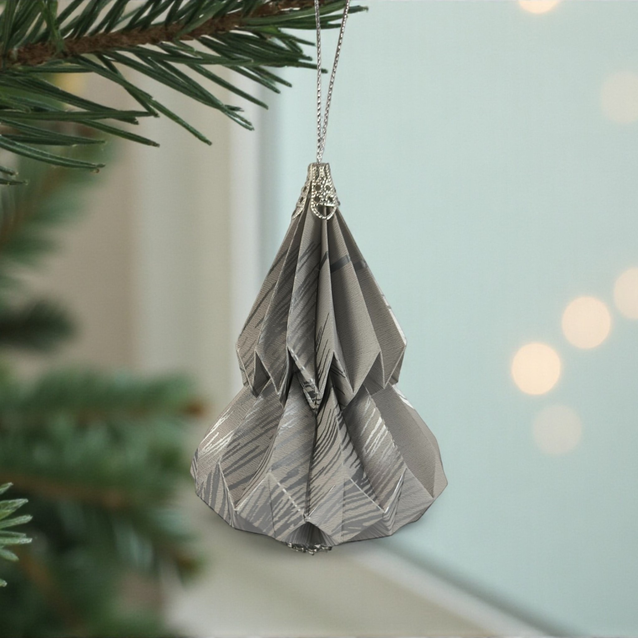 Kis fenyő origami dísz szürke, ezüst KF016