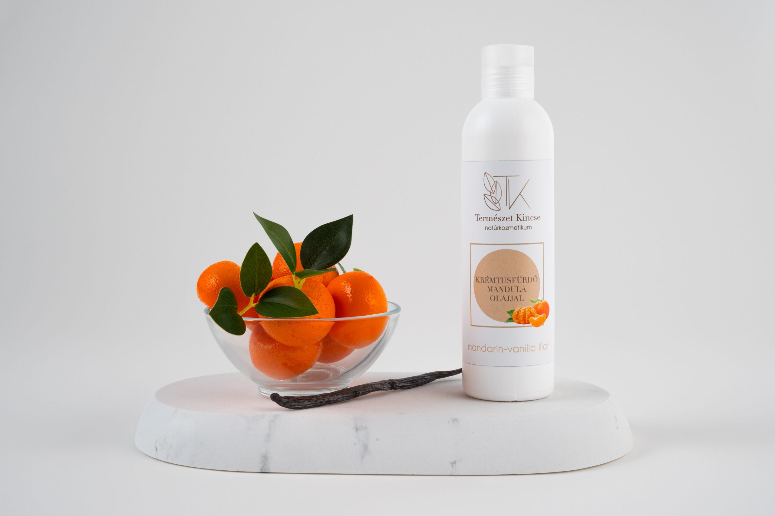 Krémtusfürdő, mandula olajjal, mandarin-vanília illat