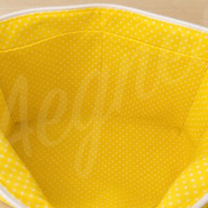 Napsugár – gépi hímzett női válltáska hozzáillő neszesszerrel 💛