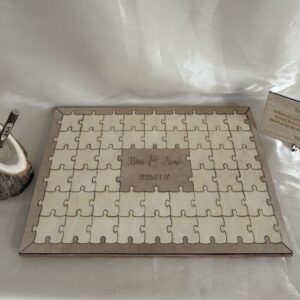 Puzzle esküvői vendégkönyv egyforma darabokkal