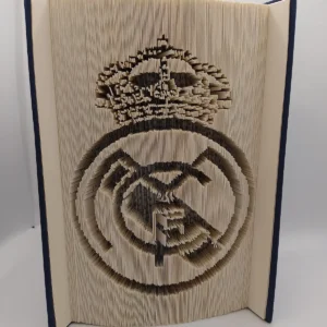 A futball szerelmesének – Real Madrid logós könyvszobor
