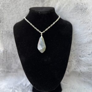 Csepp nyaklánc – szürke