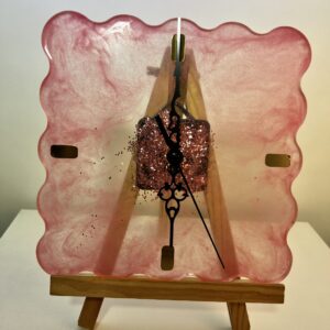 Szögletes epoxy óra – Rózsaszín (kicsi)
