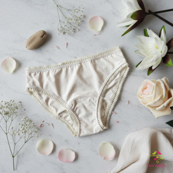 Ekrü csipkés bikini fazonú tisztasági bugyi tini lányoknak