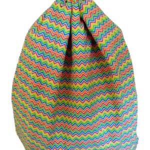 Vízálló tornazsák színes cikkcakk mintával