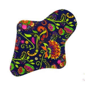20 cm-es Timo design egyedi grafikás tanga fazonú nedvességzárós betét, enyhe vérzéshez (brazil bugyihoz)