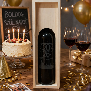 Gravírozott fa boros díszdoboz