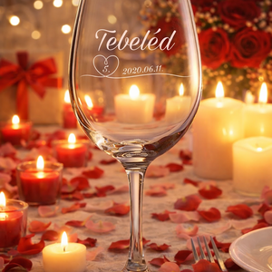 Személyre szabott gravírozott borospohár – „Tebeléd”
